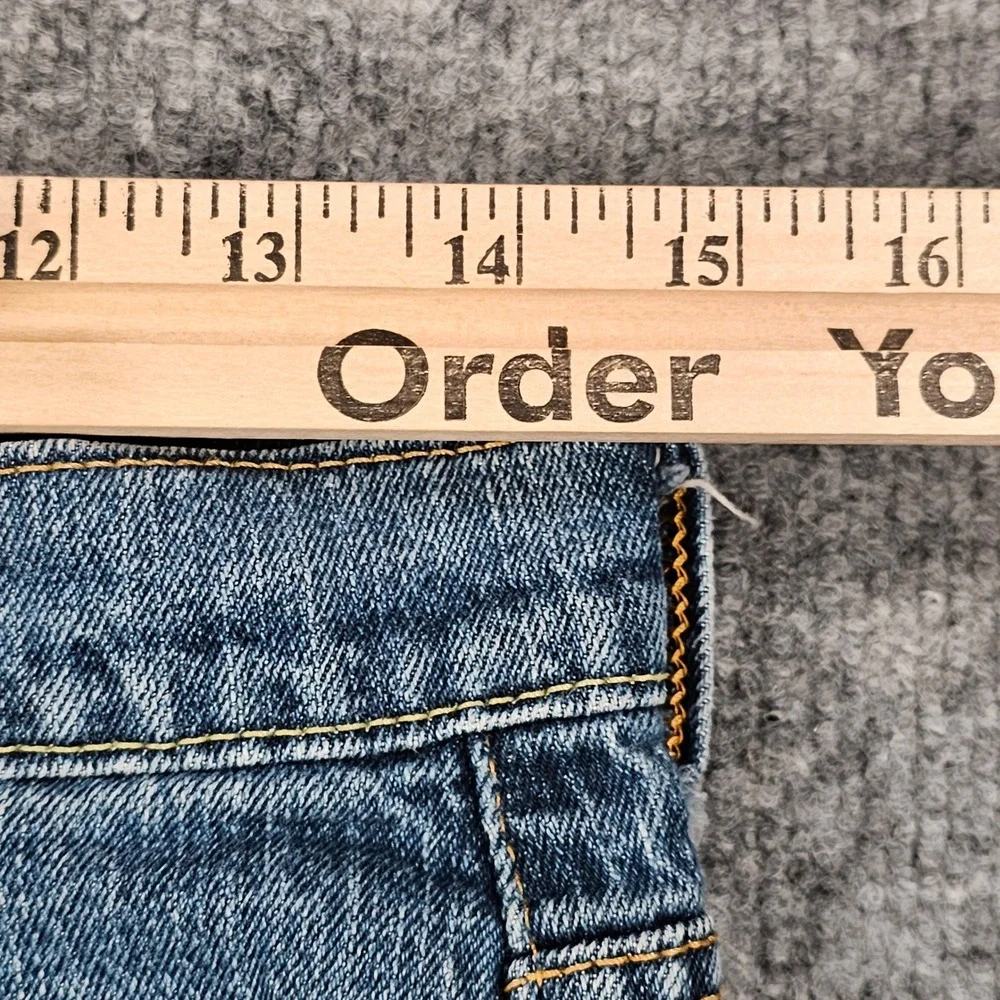 Levis 505 Straight Leg Jeans Womens Size 6S Short Medium Wash Stretch Denim